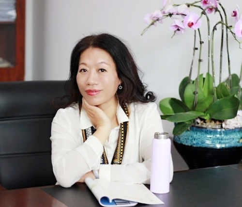 尹丹红老师照片 尹丹红老师照片